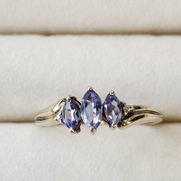 Marquise Cut Genuine Tanzanite & Diamond Ring 10K Yellow Gold Size 7 - Picture 13 of 15